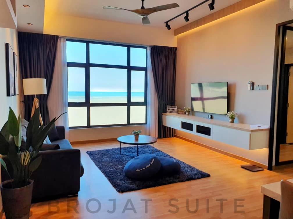 Brojat Suite Family Sea View @ Imperium Residence Kuantan Extérieur photo